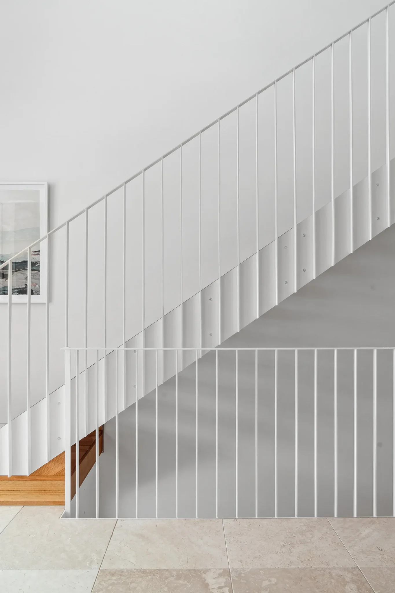 Sleek and stylish staircase design by Pamment Projects in Dover Heights